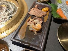 -铭牛烧肉·和牛海鲜自助(高新月牙湖店)