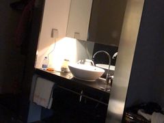 -桔子酒店(上海西藏北路地铁站店)