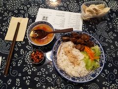 -蜗牛小馆醉乡民谣云南菜(惠新西里店)