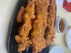 -莱莱小笼·乔艾