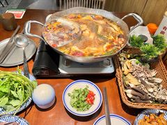 -楠小云·云南鲜菌·鲜牛自助火锅(九眼桥店)