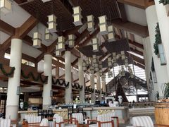 -亚龙湾喜来登·美景台大堂吧