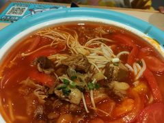 -灵芝妹子海鲜米线(劳动公园店)