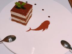 -GreyWhale灰鲸餐厅(武汉国际广场店)