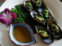 酸辣葱油鲍鱼-忘忧草融合私房菜(红鼎国际店)