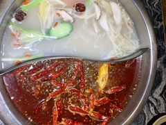 菌汤鸳鸯锅-渝味晓宇火锅(合川路店)