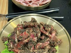 -臻牛烤肉