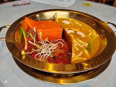 -小天鹅火锅·一线江景洪鼎旗舰店(洪崖洞店)