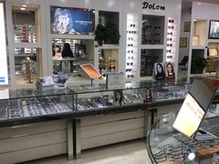 -罗创丹阳眼镜(童卫路店)