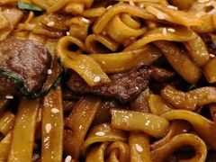 干炒牛河-吉源大排档·鱼生·海鲜(烧烤彩印厂店)