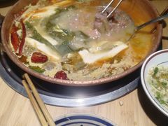 -洱火云南酸菜牛肉火锅(石景山当代商城店)