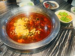 -老船舫·现做活鲜鱼馆(东郊记忆店)