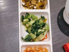 -江宴渔村·鱼鲜土菜(紫荆广场店)
