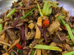 干锅什锦野菜-雅和生态渔庄·宜城锅巴饭(龙灵山公园店)