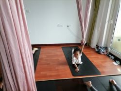 -Yvon yoga 瑜伽·精准体态管理中心
