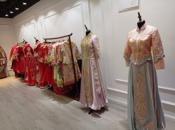 -Lady  Jane高端婚纱礼服馆