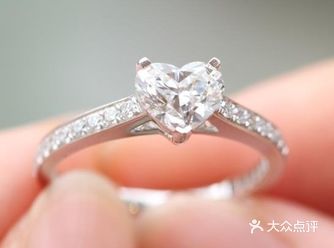 心形结婚钻戒️连婚戒都是爱你的形状