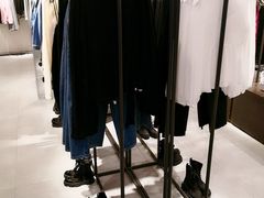 -URBAN REVIVO(七宝领展广场店)