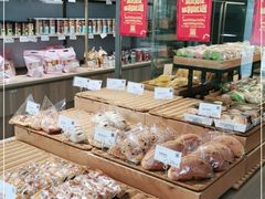 -顶东面包花园·生日蛋糕(世博店)