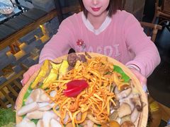 -老渔家·白族·石板烧·野生菌火锅(古城中心店)