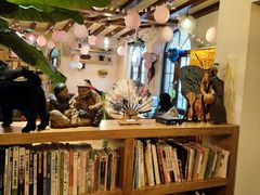 -月亮眼花园餐厅书吧酒吧