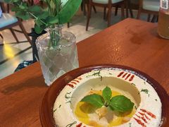Hummus鹰嘴豆泥酱-ELI FALAFEL Lebanese&Mediterranean黎巴嫩美食(富城路店)