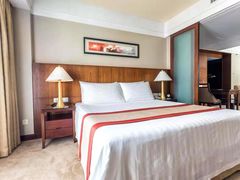 -汕尾巴黎半岛酒店