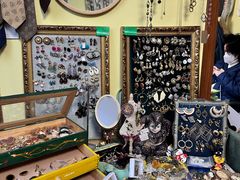 -Oolong乌龙茶古着店