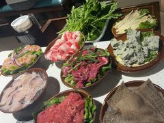 -贵府酸汤牛肉火锅·贵州老字号(飞山街店)