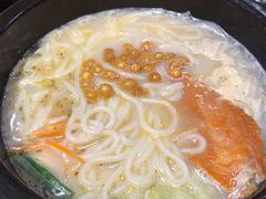 -桥思缘云南过桥米线