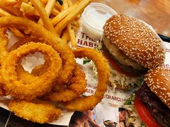 -The Habit Burger Grill 哈比特汉堡(世博店)