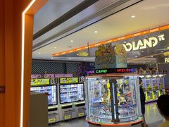 -反斗乐园π·电玩·高空拓展·蹦床(龙华天虹店)