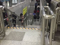 -陆家浜路(地铁站)