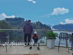 -华凌山庄·隐湖栖