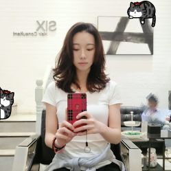 -SIX Hair Consultant