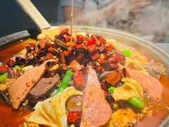 -辣尚瘾·烤鱼·新川菜(牡丹园直营店)