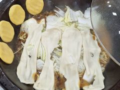 -屯老二农家铁锅炖·行业领军者(梅江店)