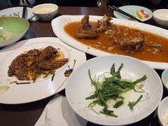 -湖畔鲁菜·二十年老字号餐厅(大明湖店)