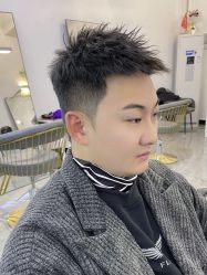 -海文先生国潮烫染男士理发馆
