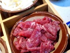 嫩 牛 肉-芈重山老火锅(广州首店)