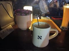 -蓝壁虎咖啡酒馆