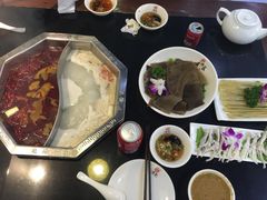 -重庆德庄火锅(体育中心店)