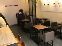 大堂-荀记肉夹馍(三八家乐福店)