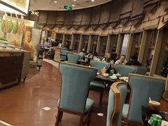 -怡豪大饭店·49楼旋转自助餐厅