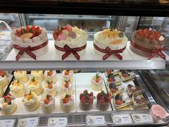 -花花卷卷·鲜食蛋糕(静安久光百货店)