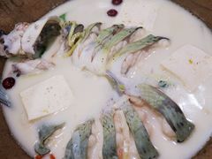 -云中鱼蒸汽石锅鱼(川沙百联店)