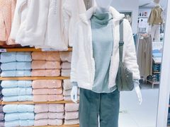 -优衣库(北京万柳华联购物中心店)