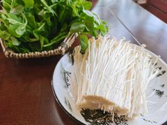 -岳记兴隆·青城腊排铜火锅(融创店)