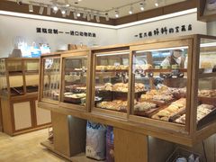-小飞象面包公社(珠江路金鹰店)