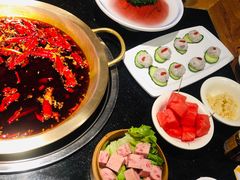 -潮火锅·麻辣牛肉火锅(观音桥方圆·LIVE店)